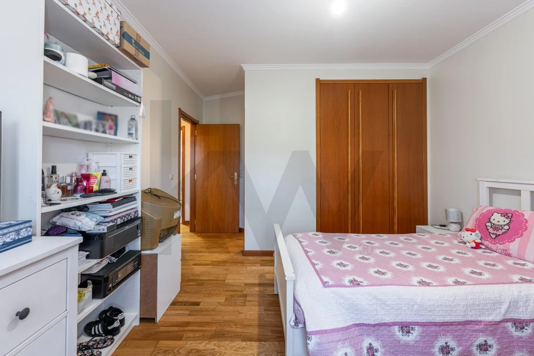 Apartamento T2 para Venda em Canelas Foto 9