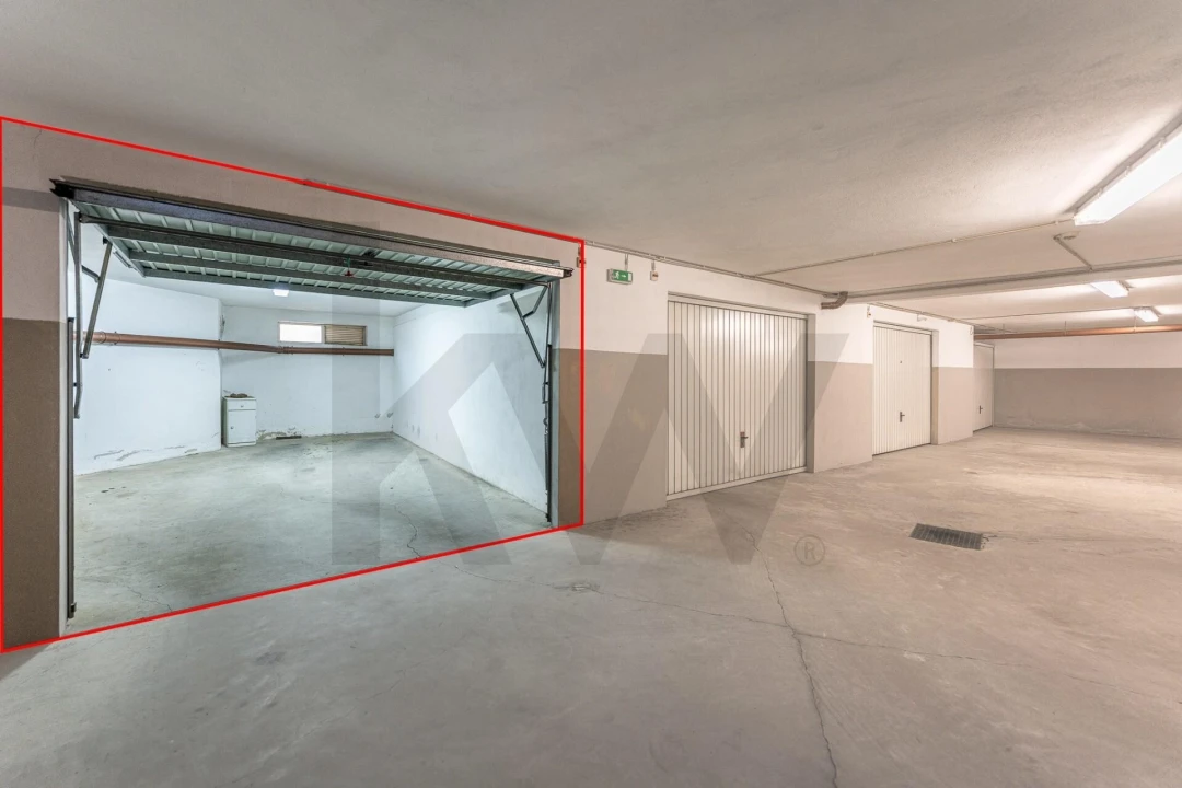 Apartamento T2 para Venda em Canelas Foto 33