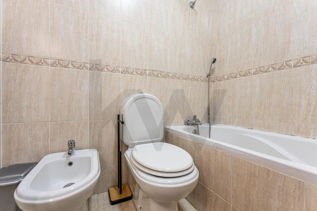 Apartamento T2 para Venda em Canelas Foto 13