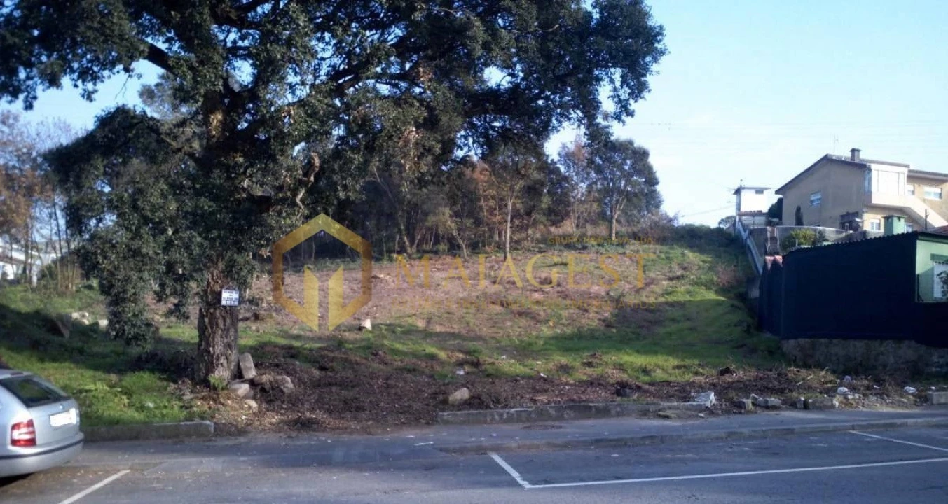 Terreno para Venda em Pedrouços Foto 1