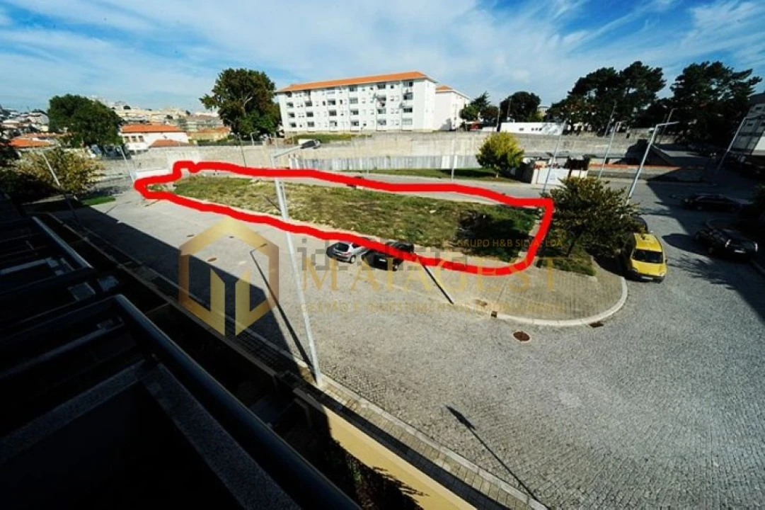 Terreno para Venda em Campanhã Foto 4