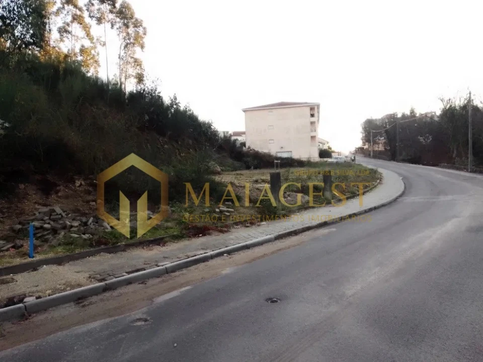 Terreno para Venda em Lodares Foto 4