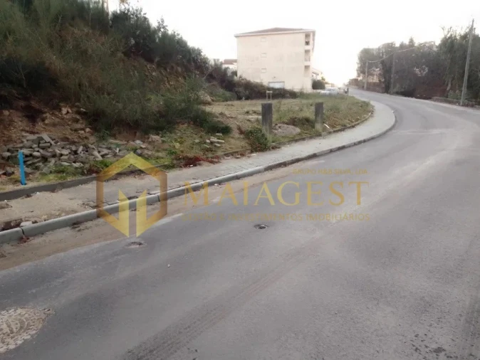 Terreno para Venda em Lodares Foto 2