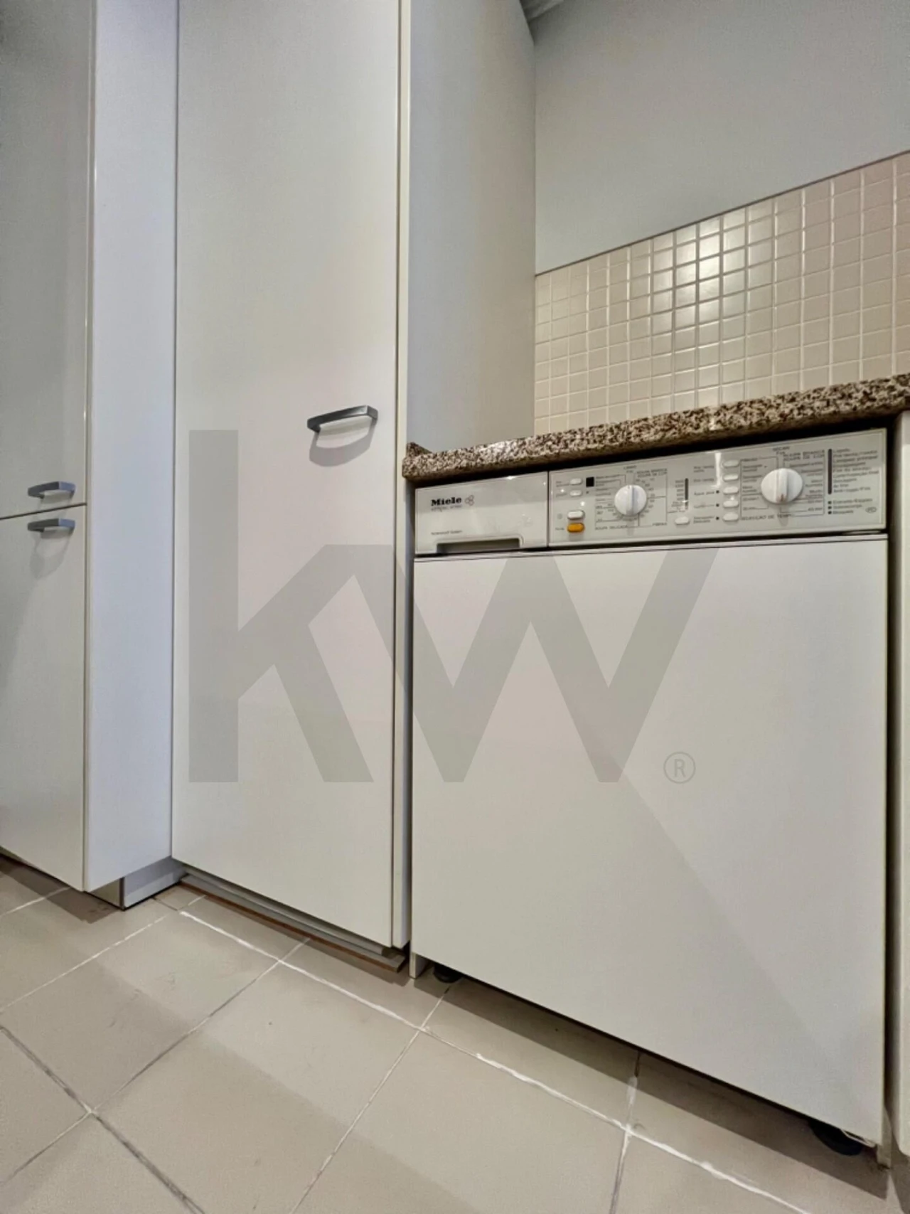 Apartamento T1 para Arrendamento em Estrela Foto 14