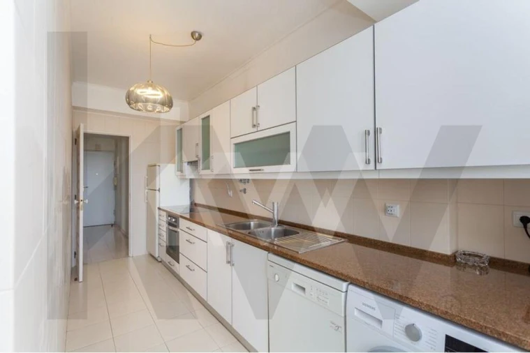 Apartamento T2 para Arrendamento em Belém Foto 14