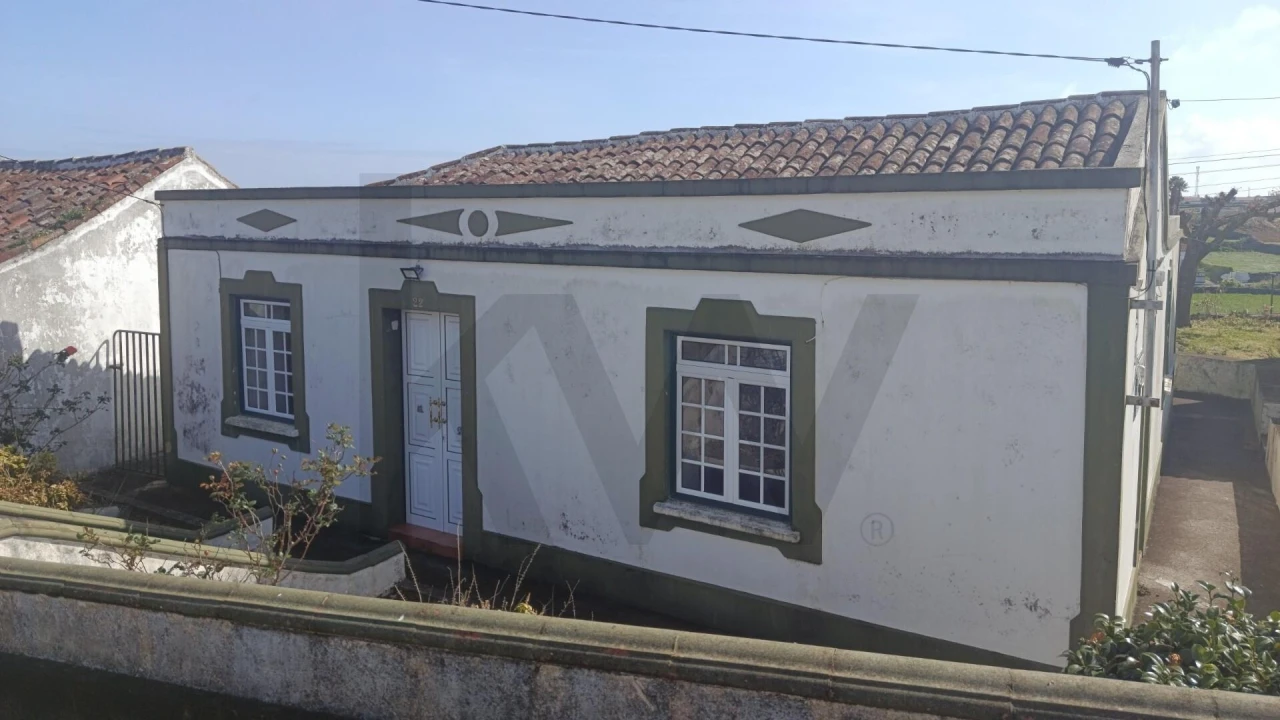 Moradia T3 para Venda em Vila Nova Foto 5