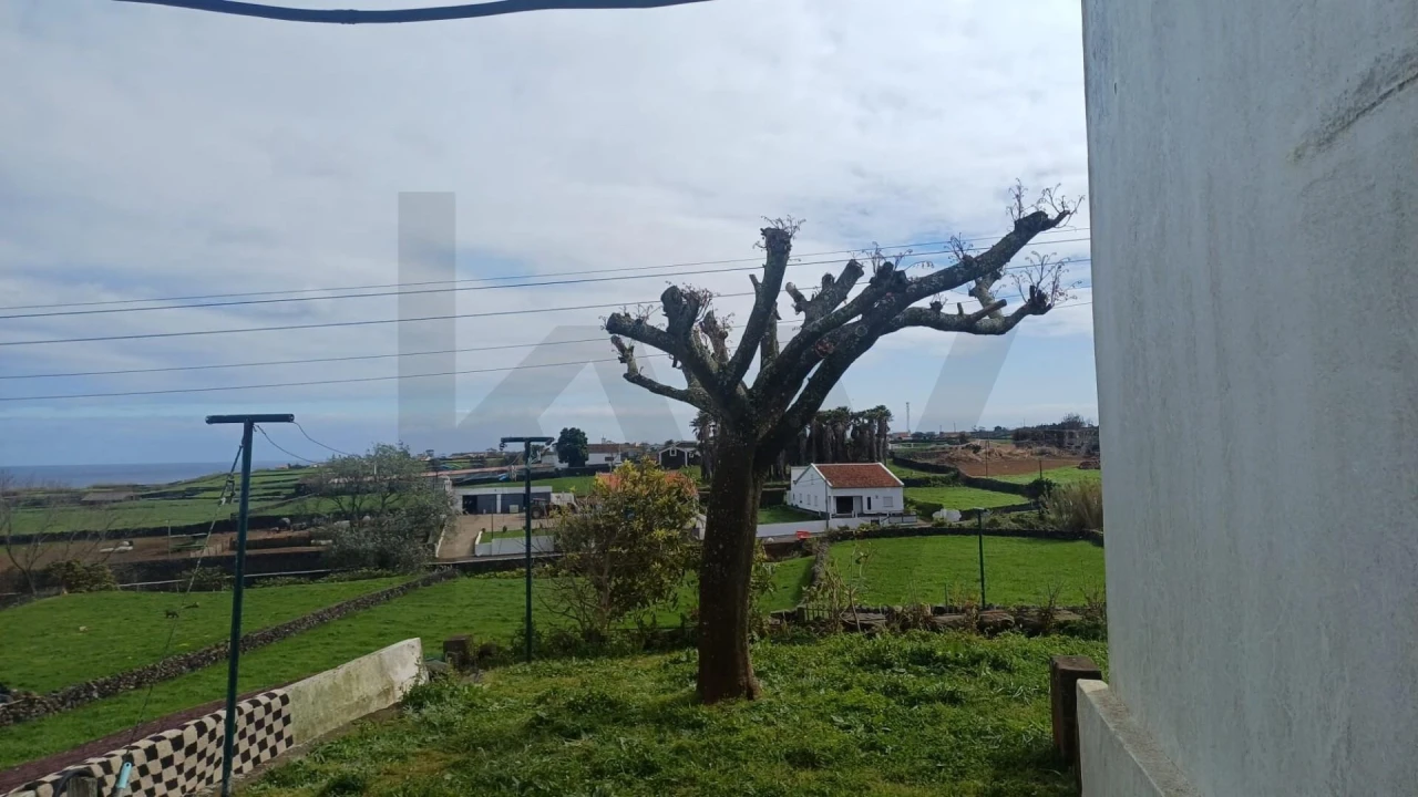 Moradia T3 para Venda em Vila Nova Foto 12