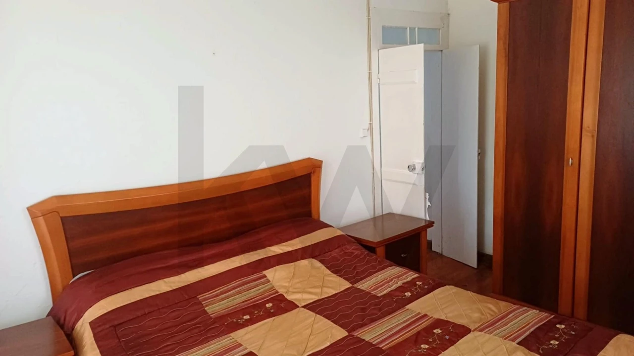 Moradia T3 para Venda em Vila Nova Foto 18