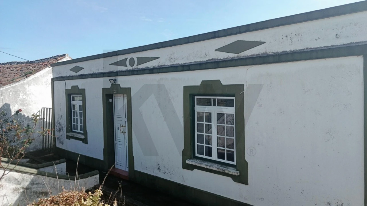 Moradia T3 para Venda em Vila Nova Foto 3