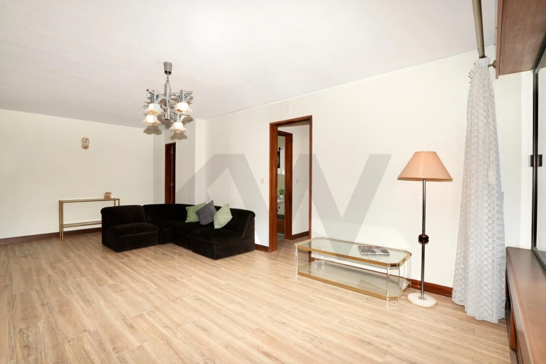 Apartamento T3 para Venda em Benfica Foto 5