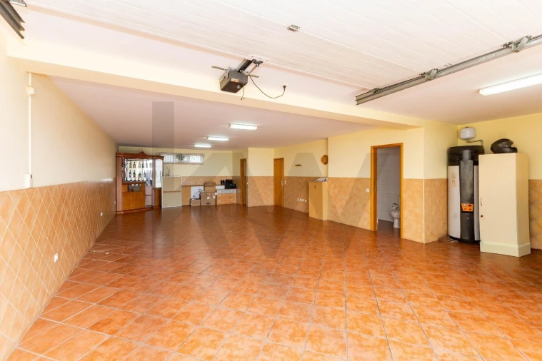 Moradia T4 para Venda em Argoncilhe Foto 25