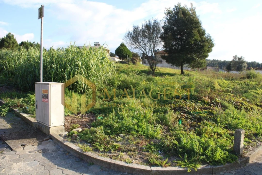 Terreno para Venda em Pedroso e Seixezelo Foto 1