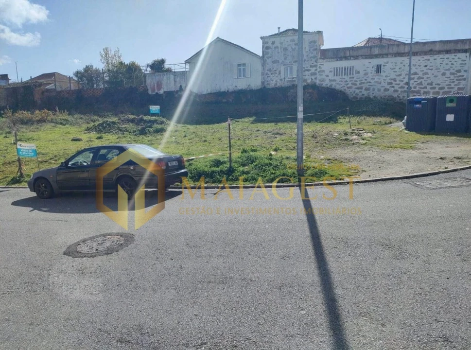 Terreno para Venda em Oliveira do Douro Foto 5