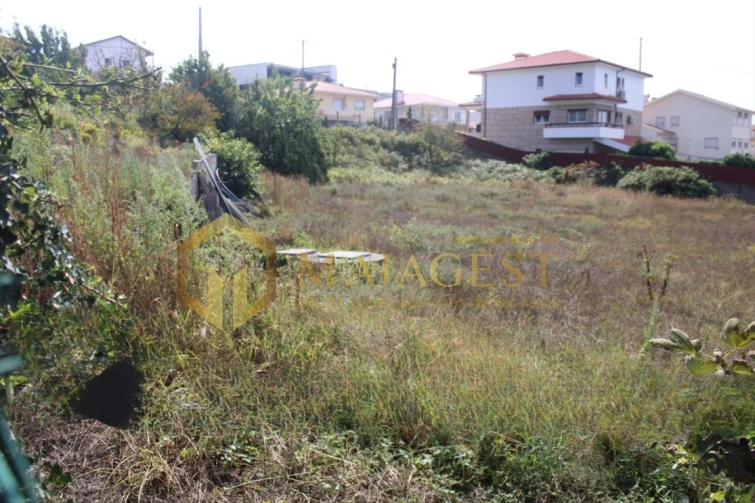 Terreno para Venda em Infias Foto 9