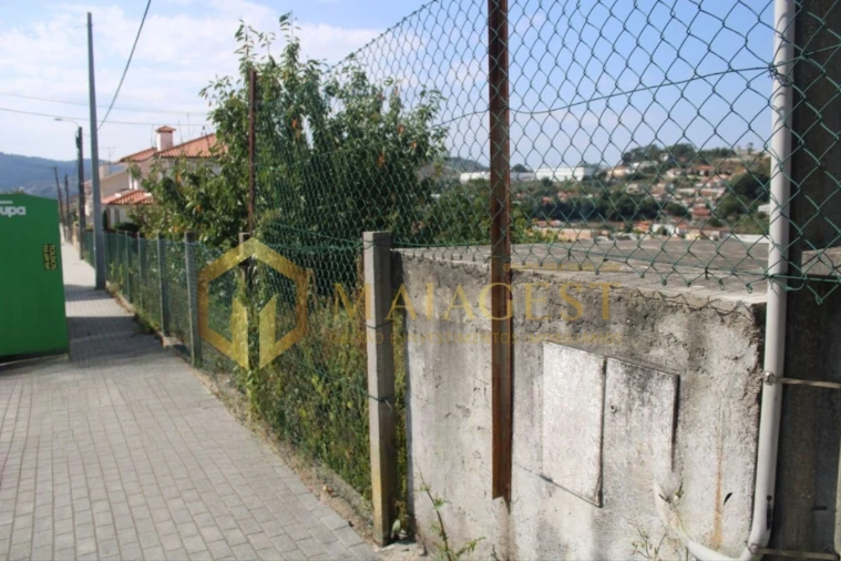 Terreno para Venda em Infias Foto 4