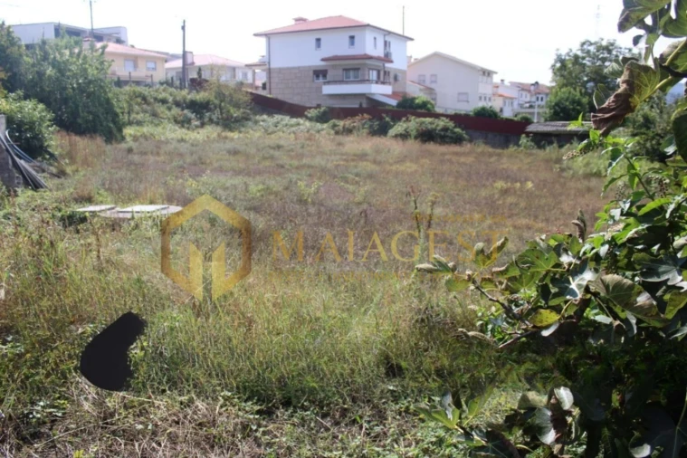 Terreno para Venda em Infias Foto 10