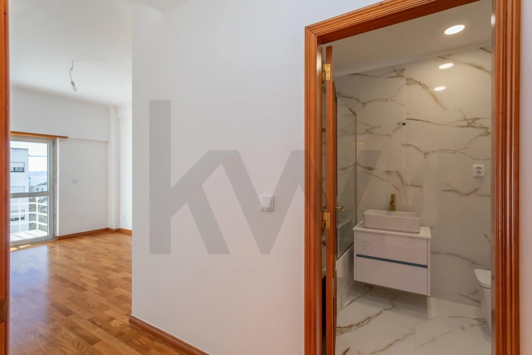 Apartamento T3 para Venda em Oeiras e São Julião da Barra, Paço de Arcos e Caxias Foto 8