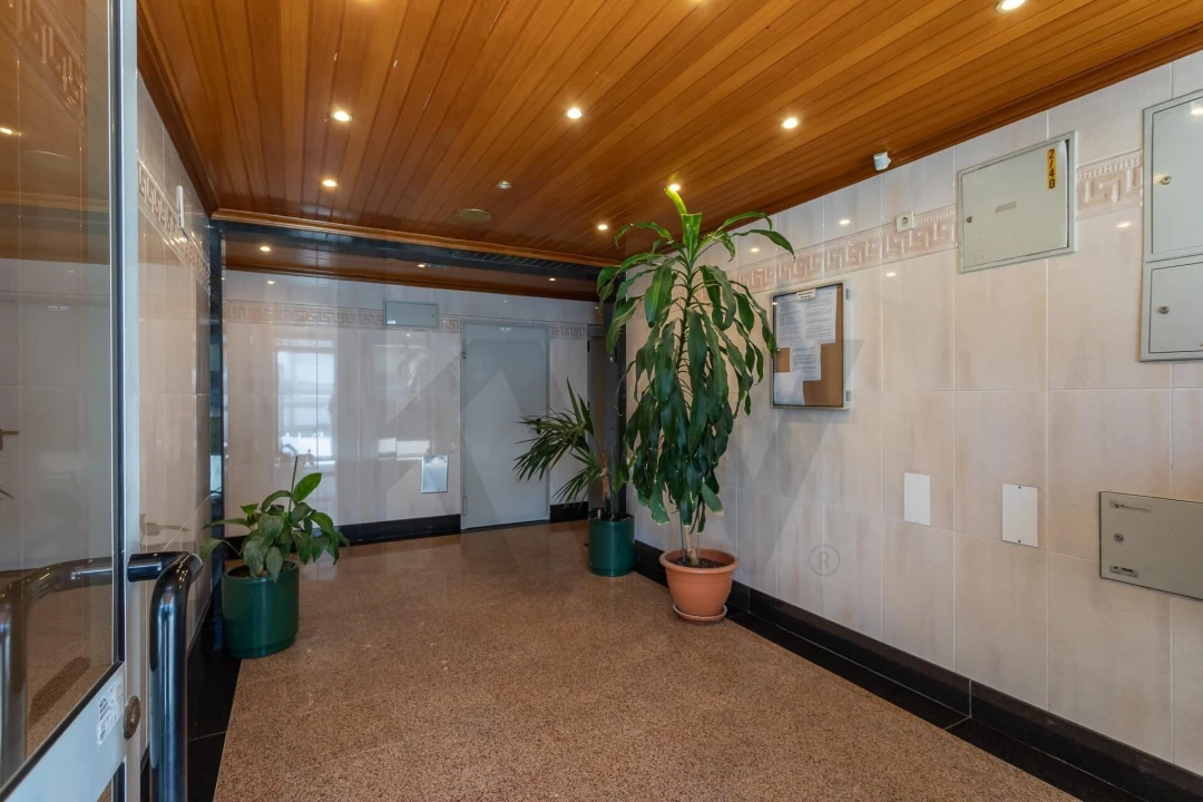 Apartamento T3 para Venda em Oeiras e São Julião da Barra, Paço de Arcos e Caxias Foto 1