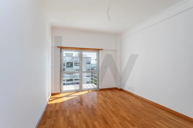 Apartamento T3 para Venda em Oeiras e São Julião da Barra, Paço de Arcos e Caxias Foto 12