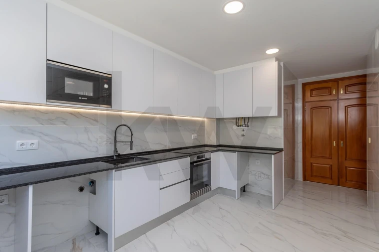 Apartamento T3 para Venda em Oeiras e São Julião da Barra, Paço de Arcos e Caxias Foto 16