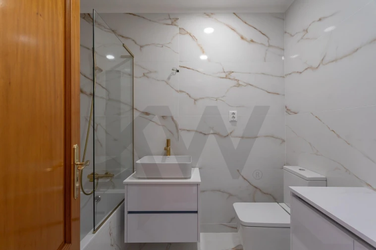 Apartamento T3 para Venda em Oeiras e São Julião da Barra, Paço de Arcos e Caxias Foto 9