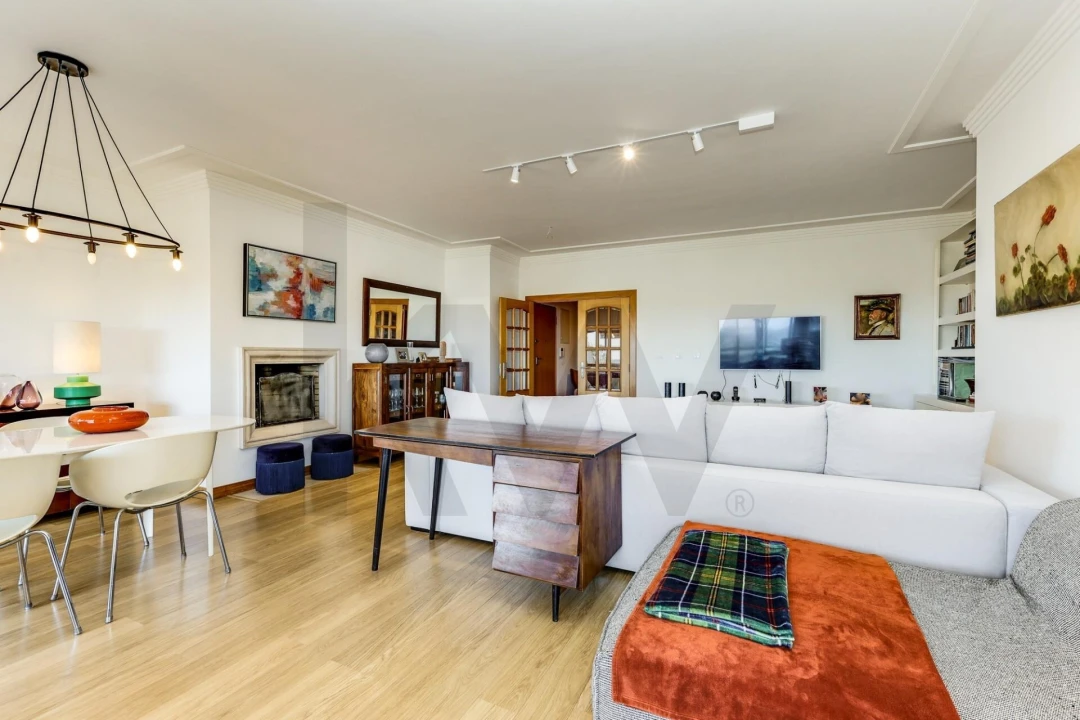 Apartamento T2 para Venda em Queluz e Belas Foto 6