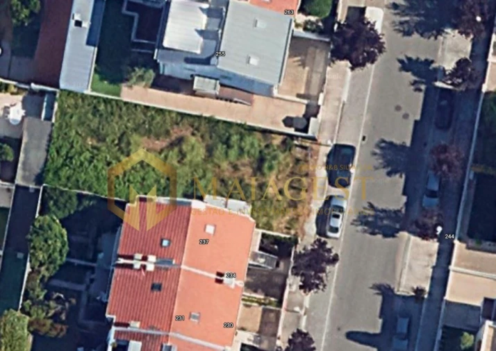 Terreno para Venda em Custóias, Leça do Balio e Guifões Foto 1