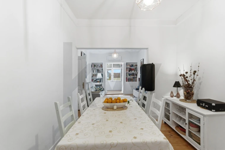 Apartamento T3 para Venda em Arroios Foto 2