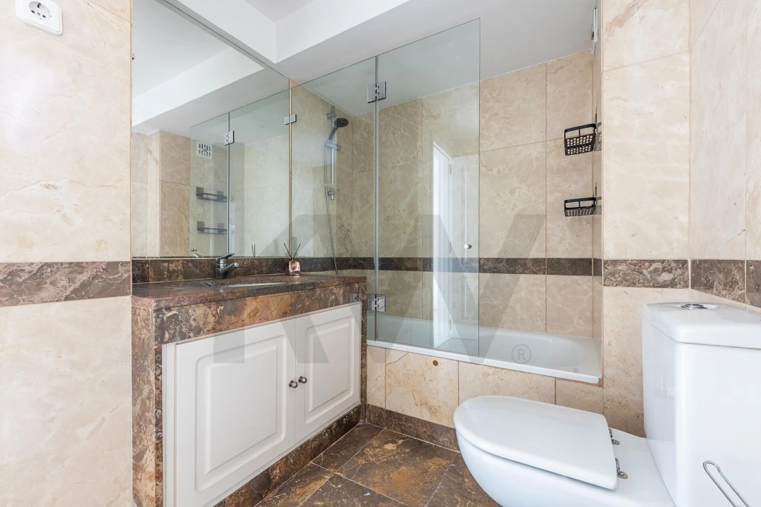 Apartamento T1 para Arrendamento em Arroios Foto 17