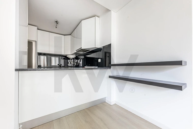 Apartamento T1 para Arrendamento em Arroios Foto 10