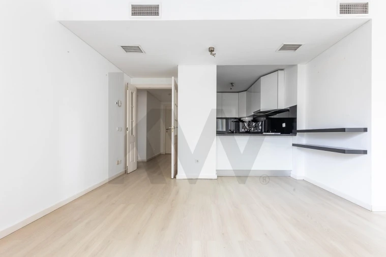 Apartamento T1 para Arrendamento em Arroios Foto 9