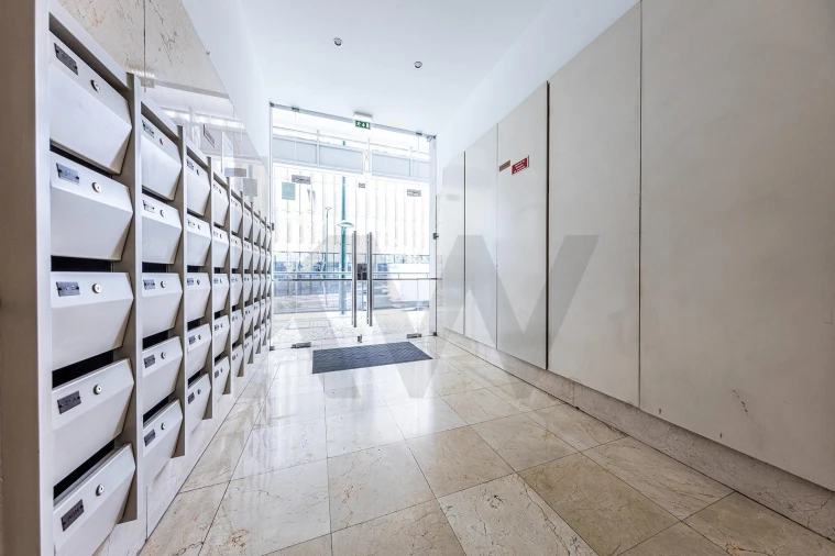 Apartamento T1 para Arrendamento em Arroios Foto 20