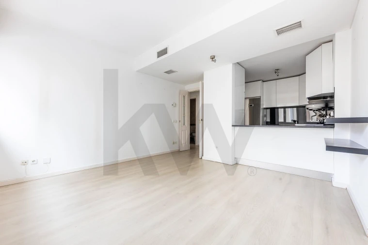 Apartamento T1 para Arrendamento em Arroios Foto 8