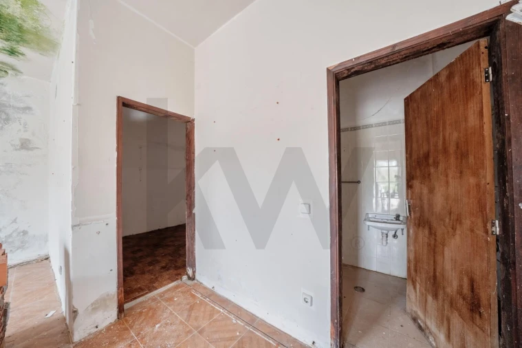 Moradia T2 para Venda em Barcouço Foto 38