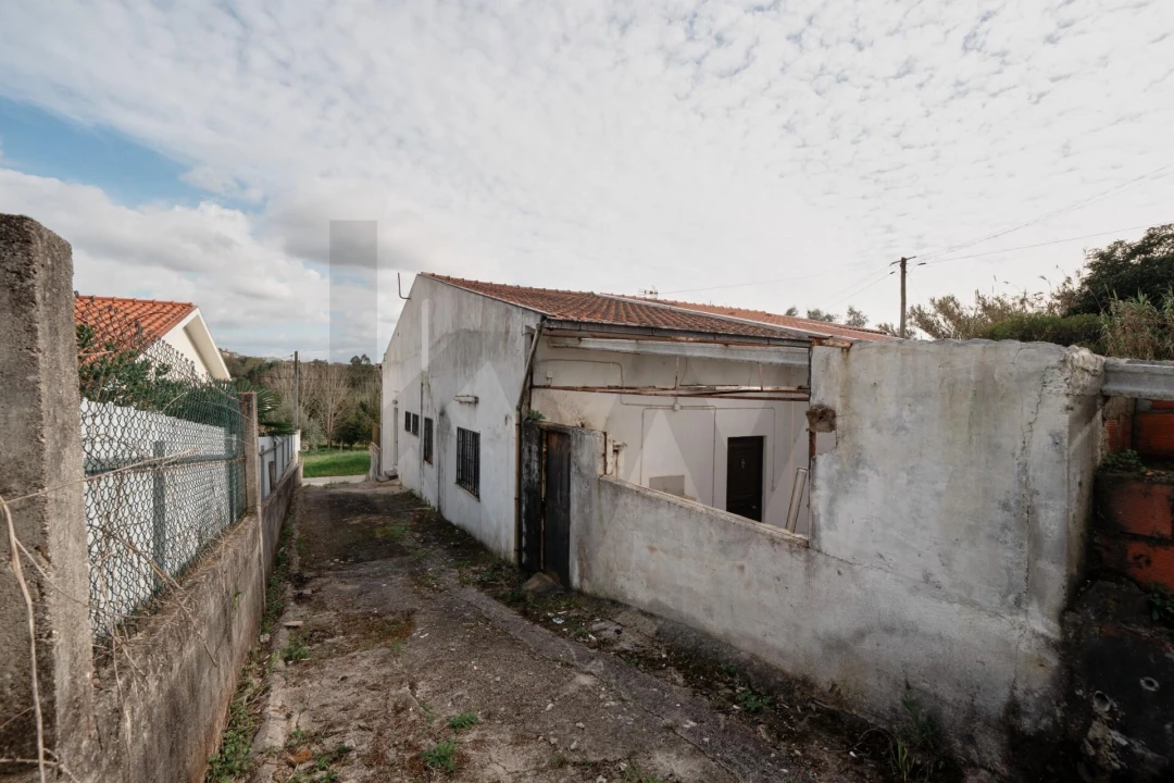 Moradia T2 para Venda em Barcouço Foto 28