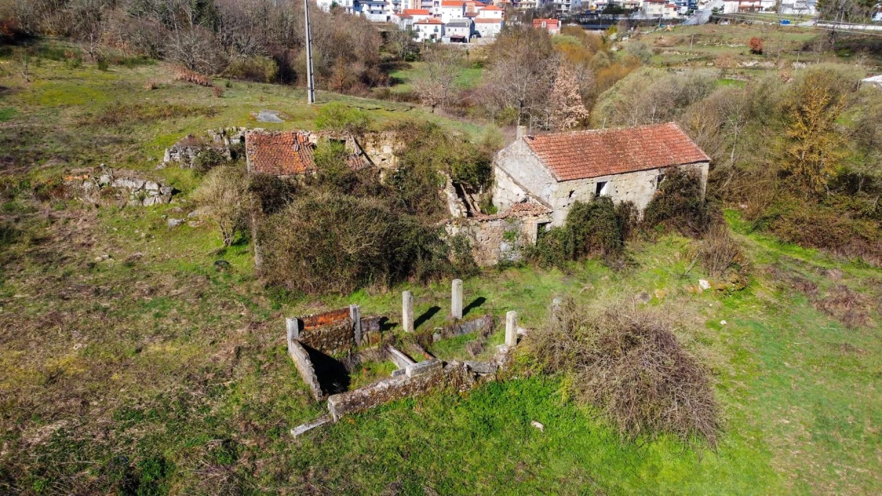 Quinta T5 para Venda em Avelãs de Ambom e Rocamondo Foto 10