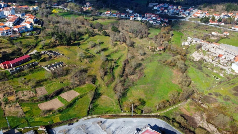 Quinta T5 para Venda em Avelãs de Ambom e Rocamondo Foto 11