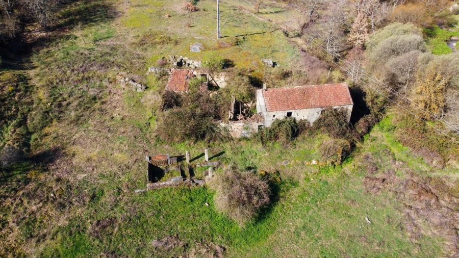 Quinta T5 para Venda em Avelãs de Ambom e Rocamondo
