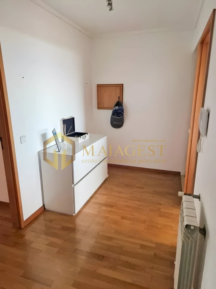 Apartamento T2 para Arrendamento em São Felix da Marinha Foto 2