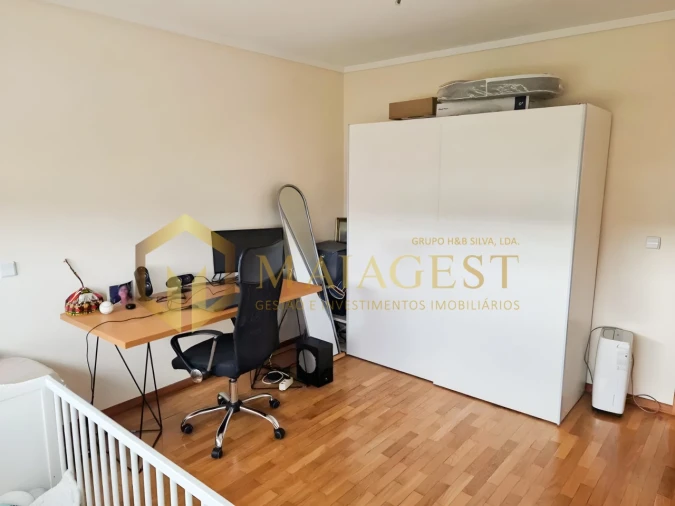 Apartamento T2 para Arrendamento em São Felix da Marinha Foto 9