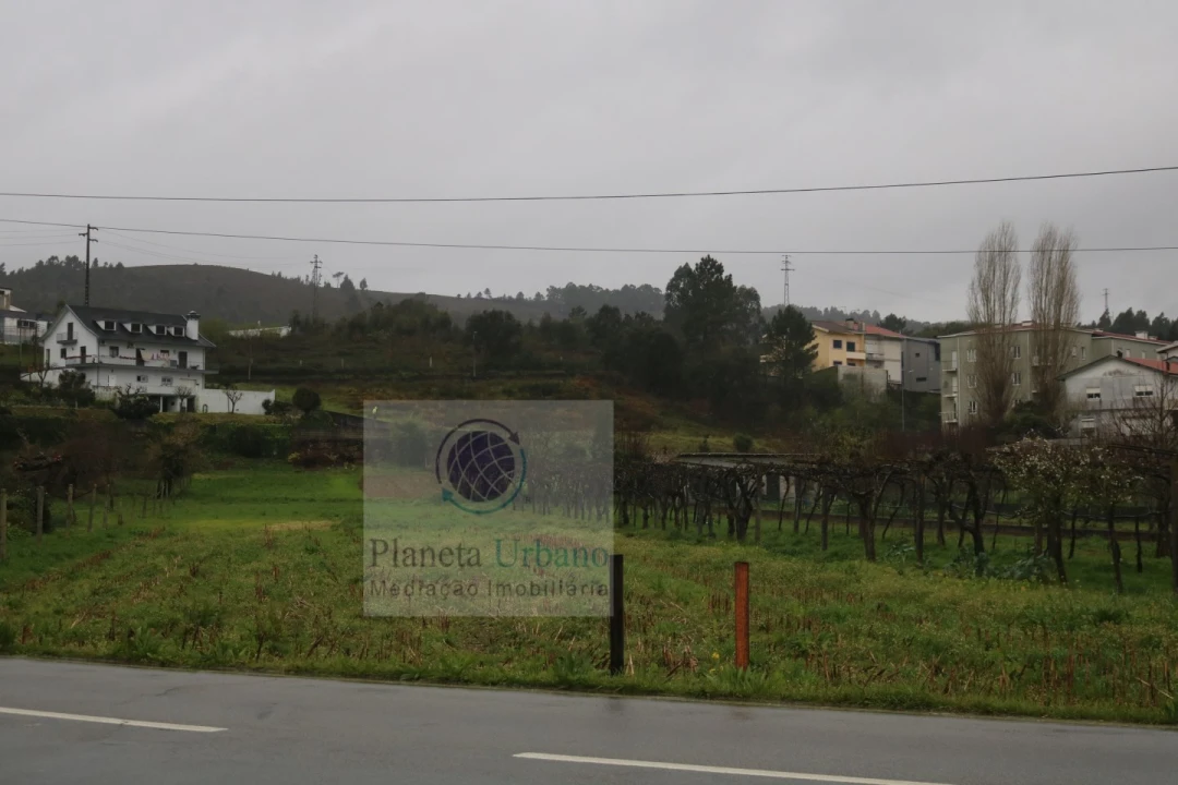 Terreno para Venda em Campo e Sobrado Foto 2