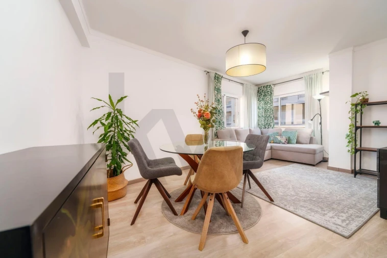 Apartamento T2 para Venda em Faro (Sé e São Pedro)