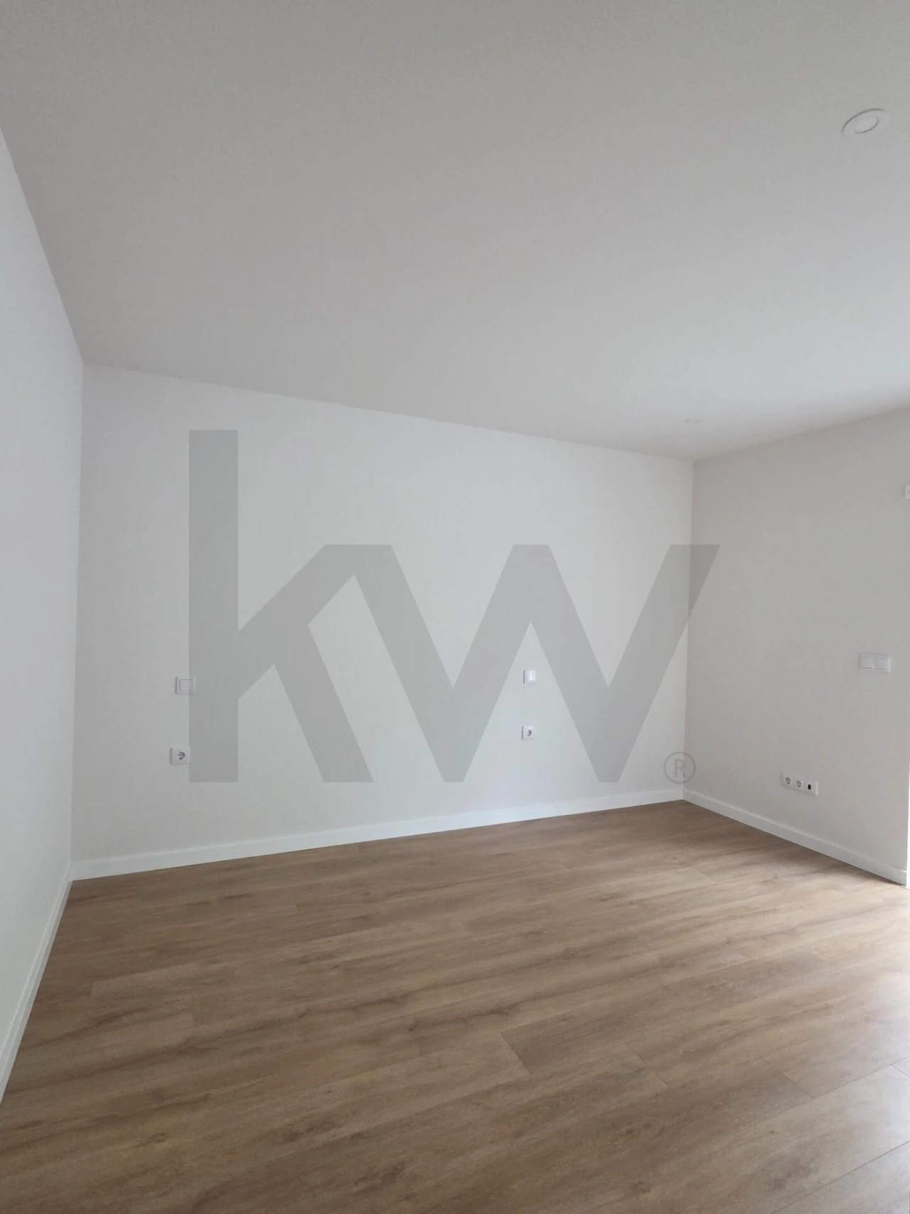 Apartamento T1 para Arrendamento em Paranhos Foto 11