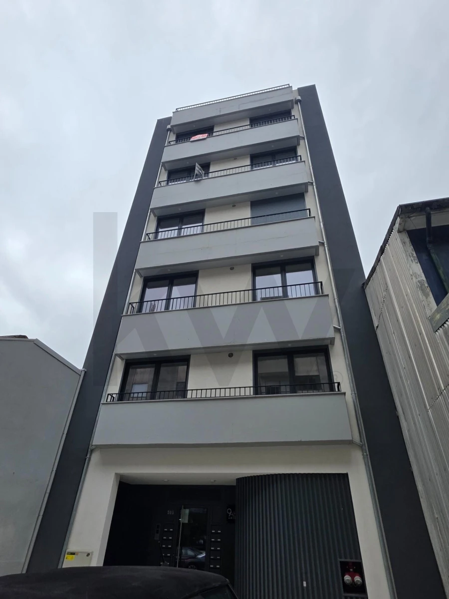 Apartamento T1 para Arrendamento em Paranhos Foto 14