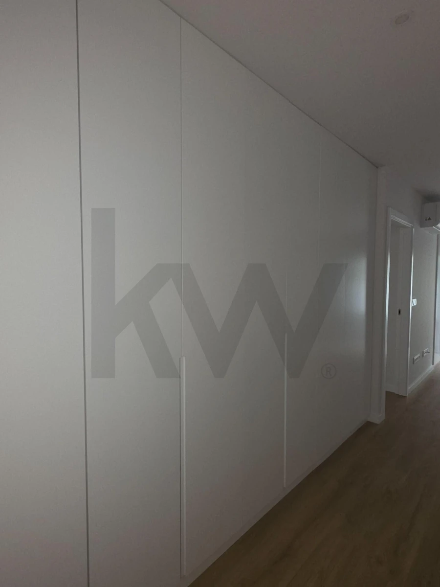 Apartamento T1 para Arrendamento em Paranhos Foto 2