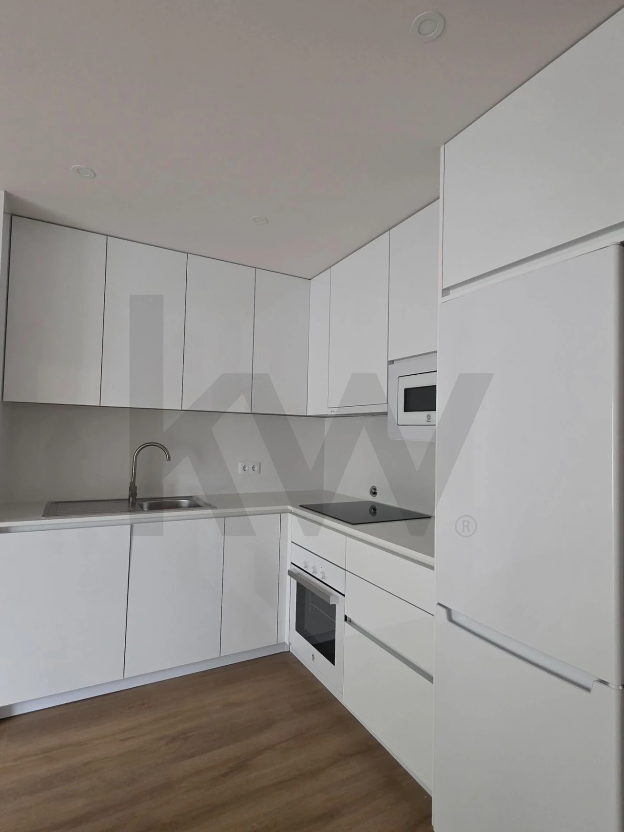Apartamento T1 para Arrendamento em Paranhos Foto 5