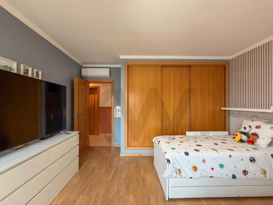 Apartamento T2 para Venda em Pechão Foto 22