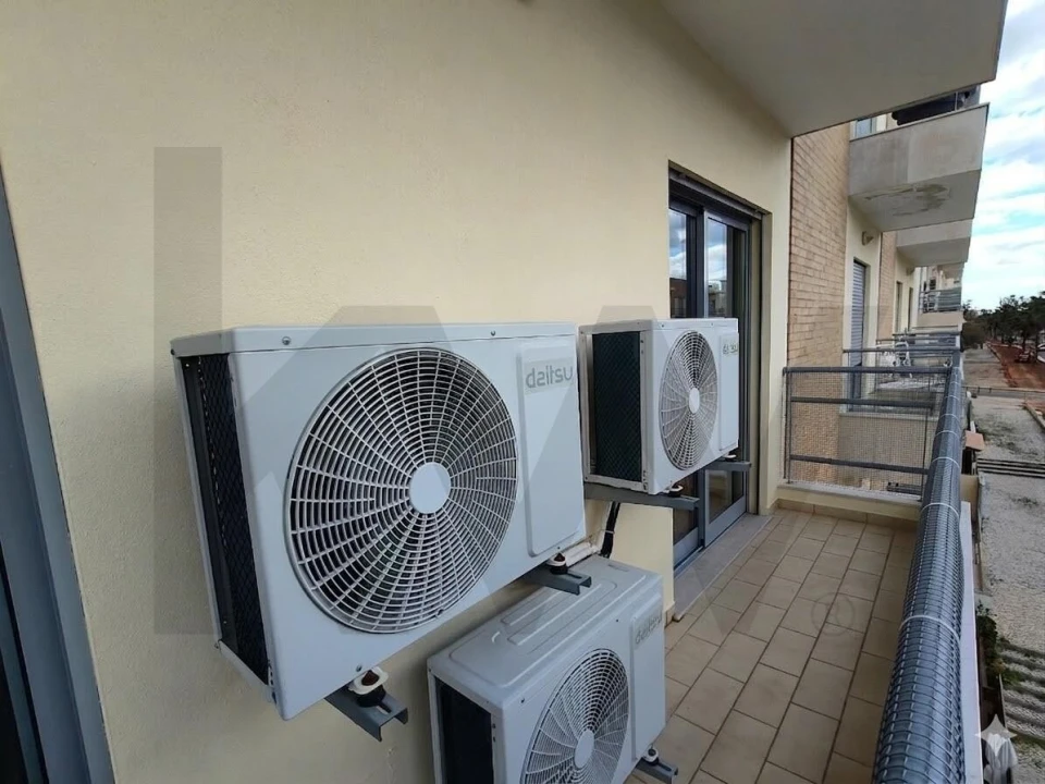 Apartamento T2 para Venda em Pechão Foto 18