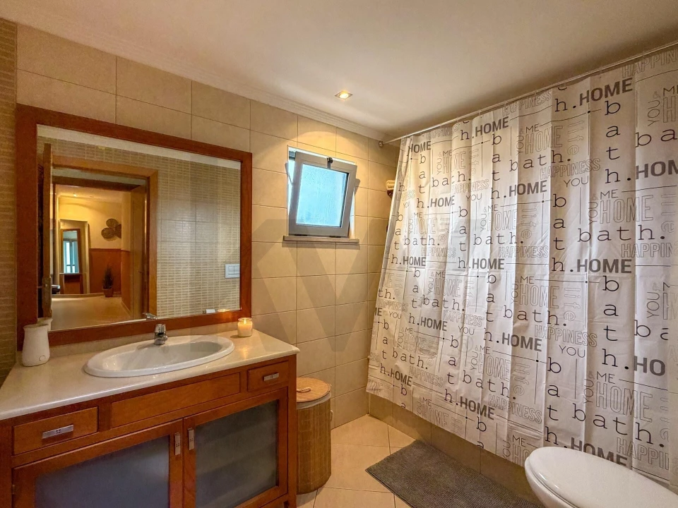 Apartamento T2 para Venda em Pechão Foto 16