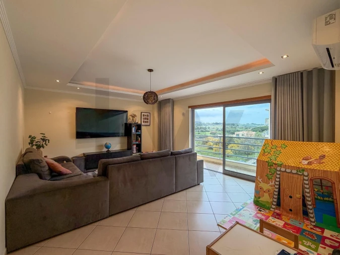 Apartamento T2 para Venda em Pechão Foto 3